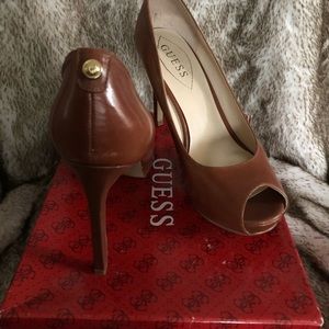 Guess open toe pumps